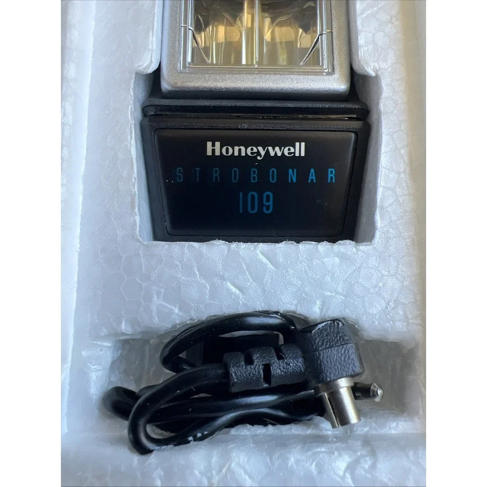 Honeywell Salve Strobonar 109 Compact Flash Unit. Pre-owned